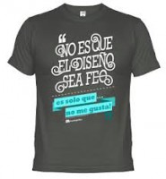 Camiseta con letras
